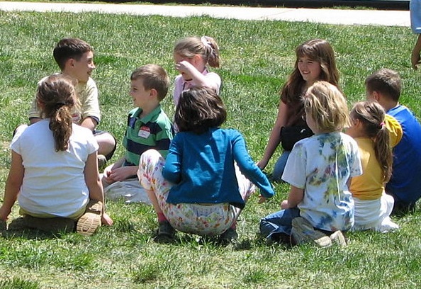 1200px-Duck_Duck_Goose